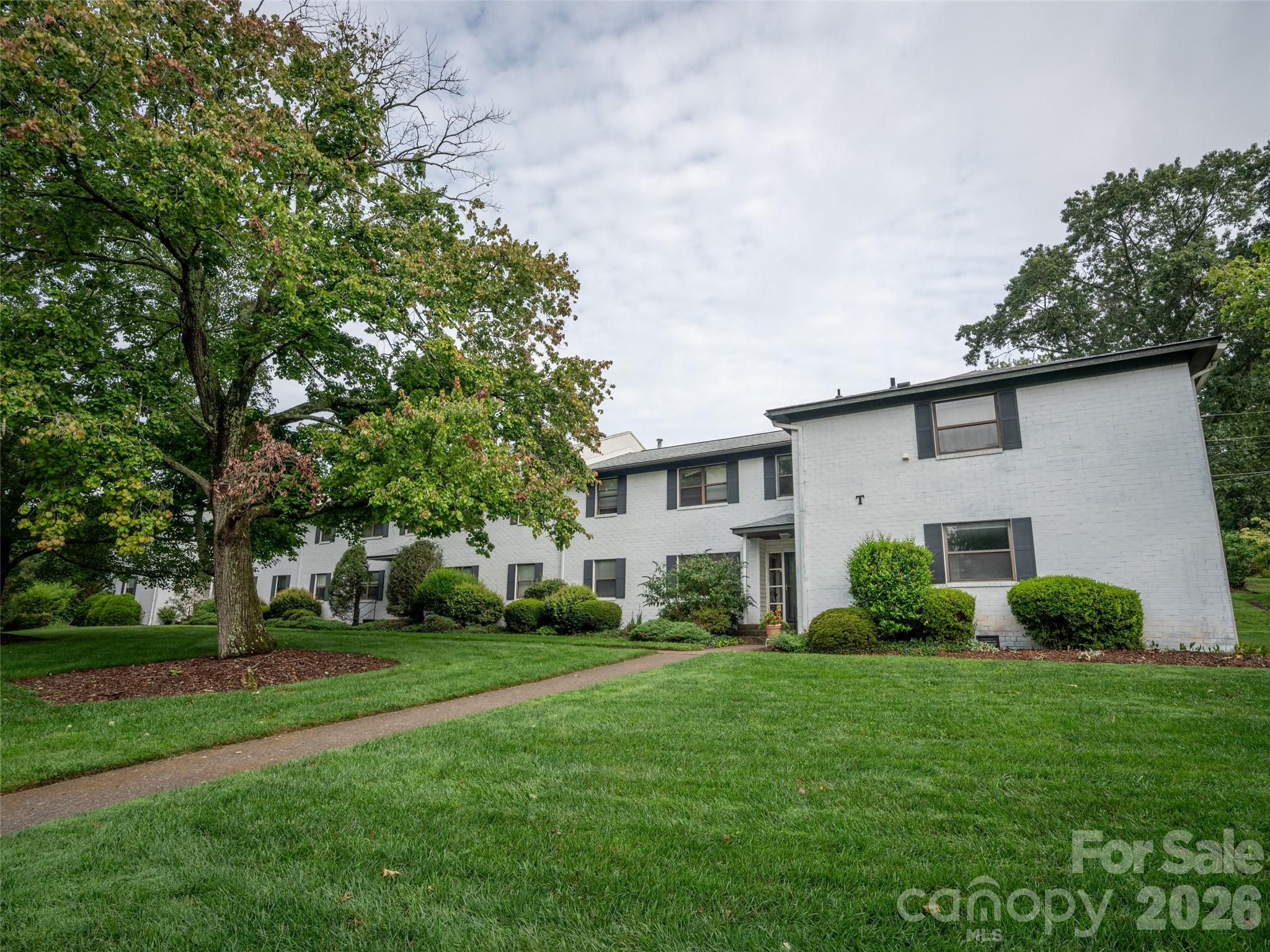 Beverly Condos - Residential