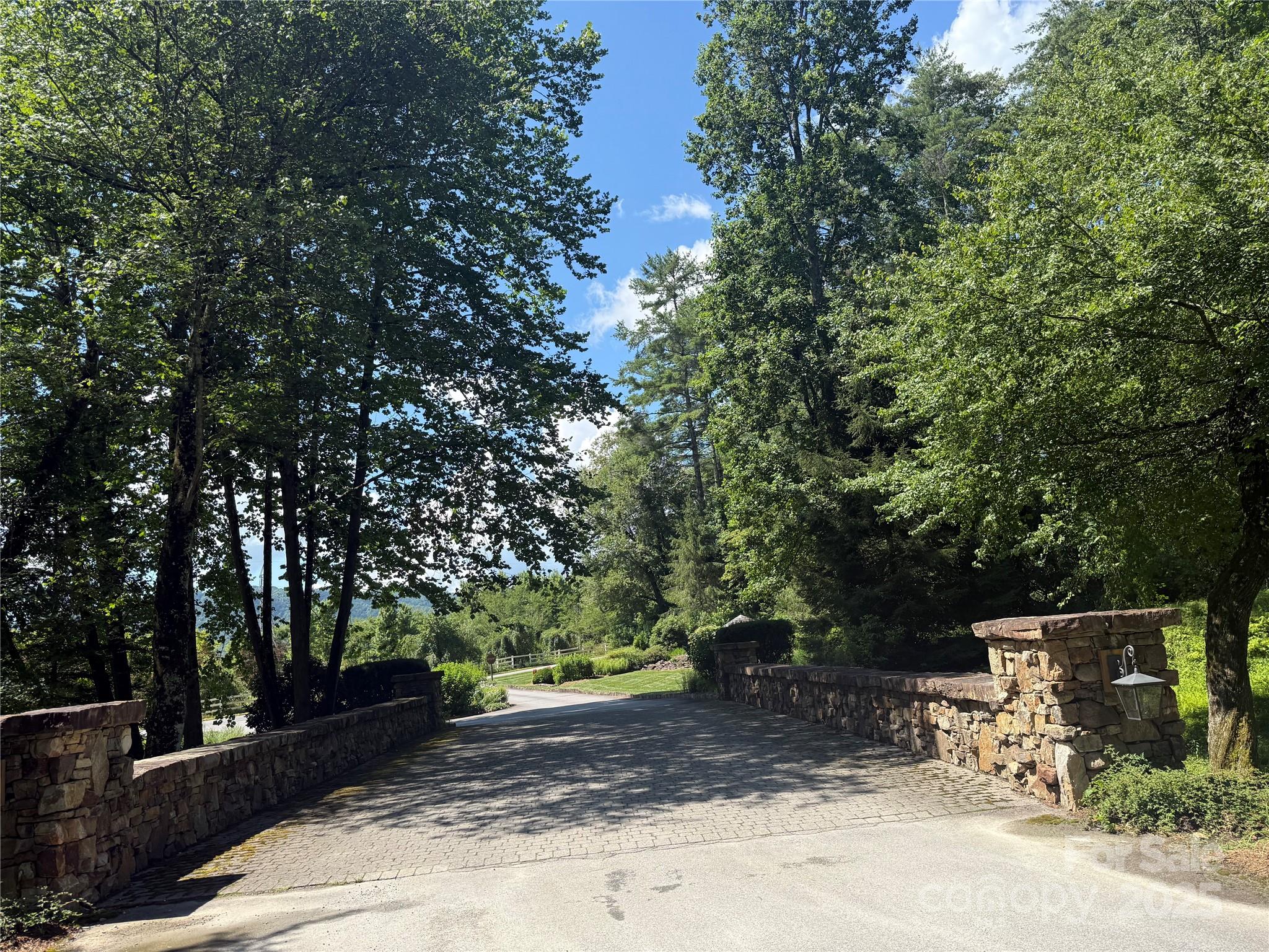 00000 Mountain Brook Trail 37