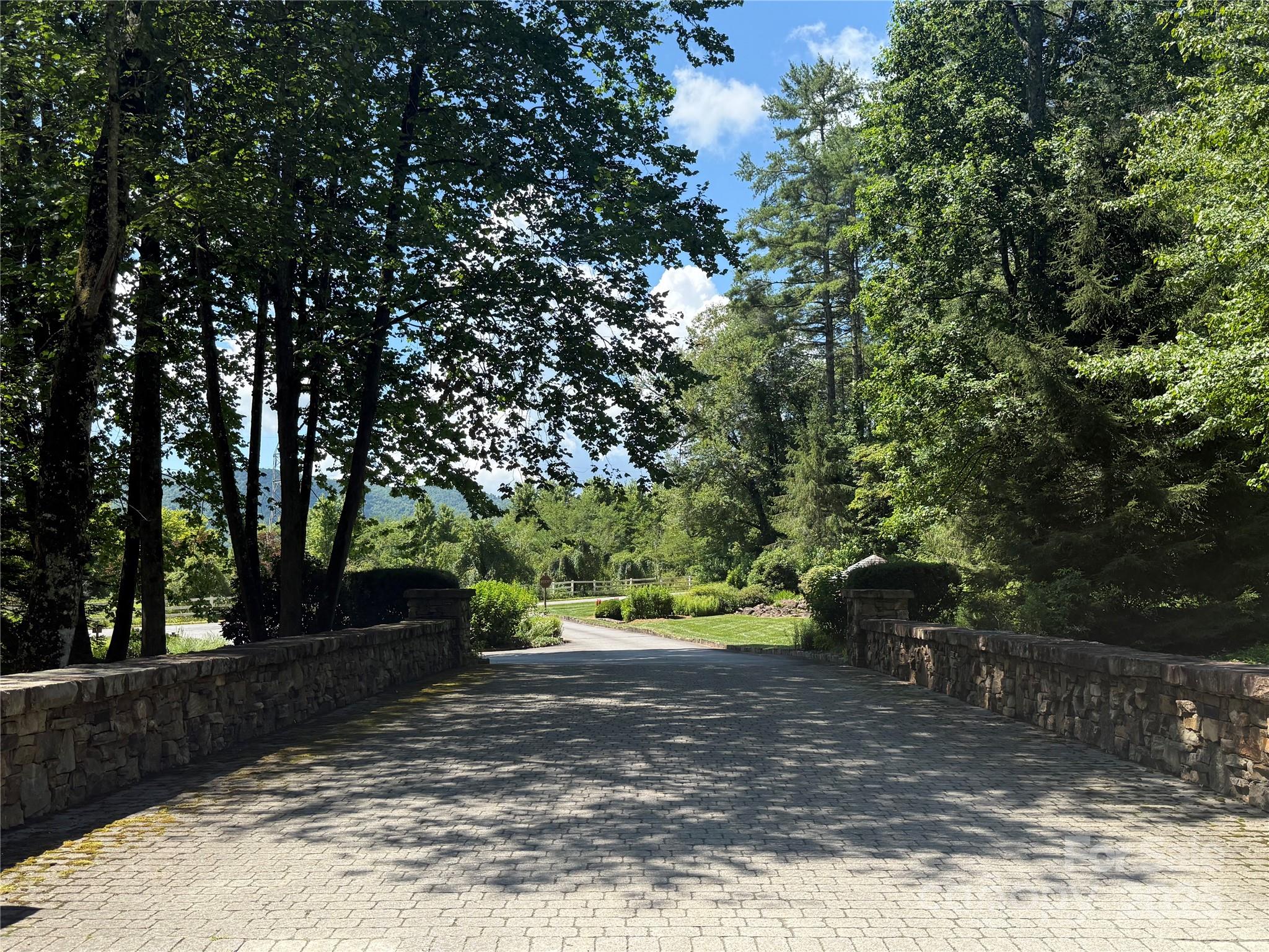 00000 Mountain Brook Trail 37