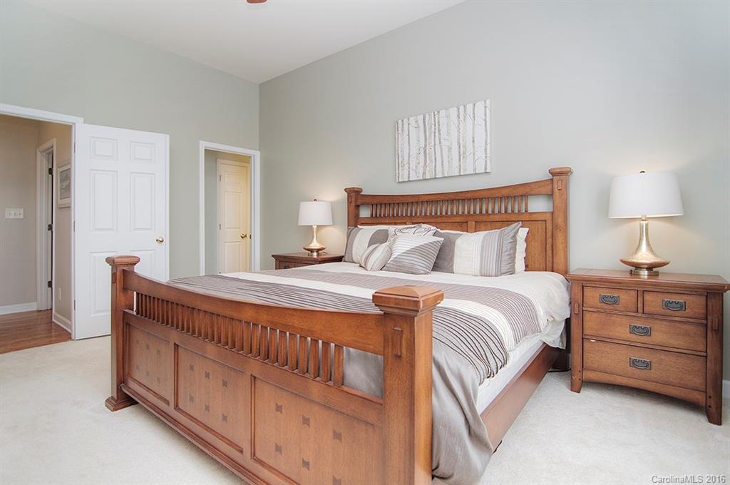 Lake Shore - Residential