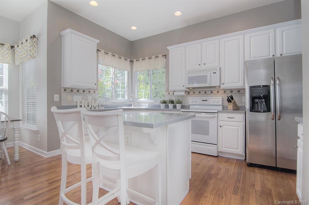 Lake Shore - Residential