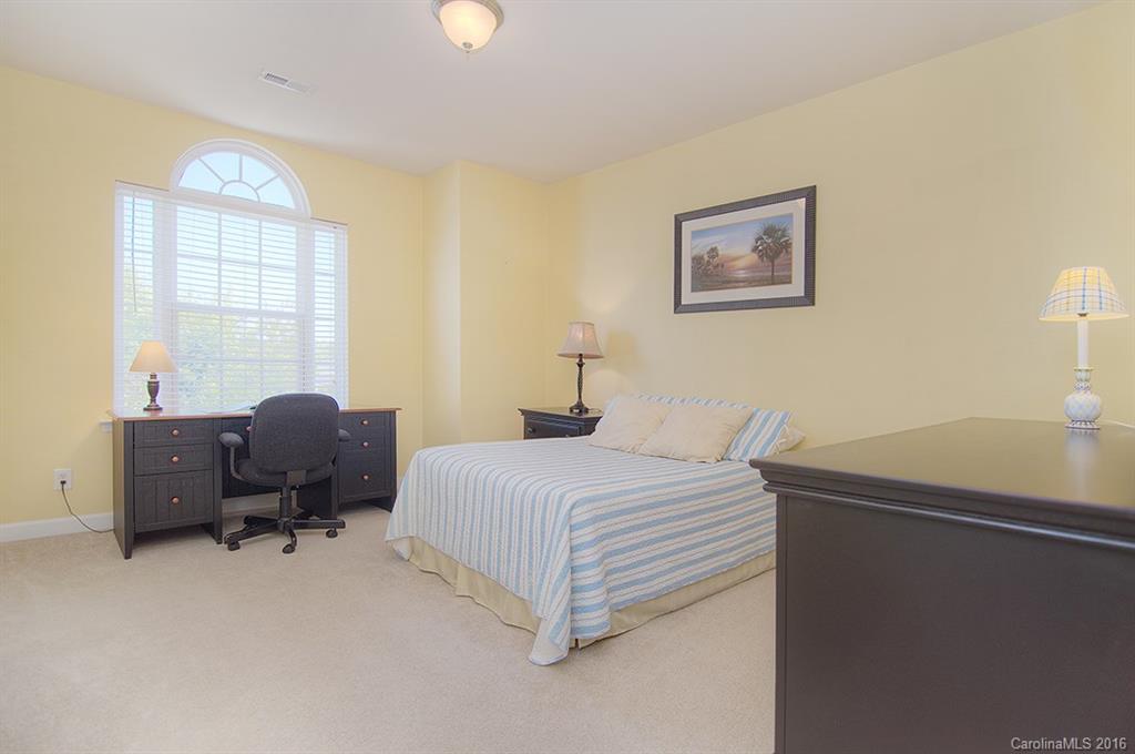 Lake Shore - Residential