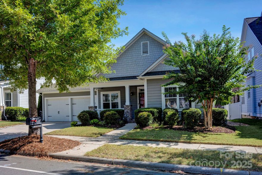 Highly desirable Davidson community!  This hard to find single story home is move-in ready! Split bedrooms and a large, open kitchen/great room plan make living easy.  Picture yourself sitting on the front porch or relaxing on the back deck looking out over your fully fenced back yard.
Easy access to Bailey Road Park, downtown Cornelius and Davidson with all they have to offer.