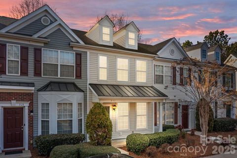 Photo of 3527 Creeping Flora Lane, Charlotte, NC 28216 (MLS # 4336635)
