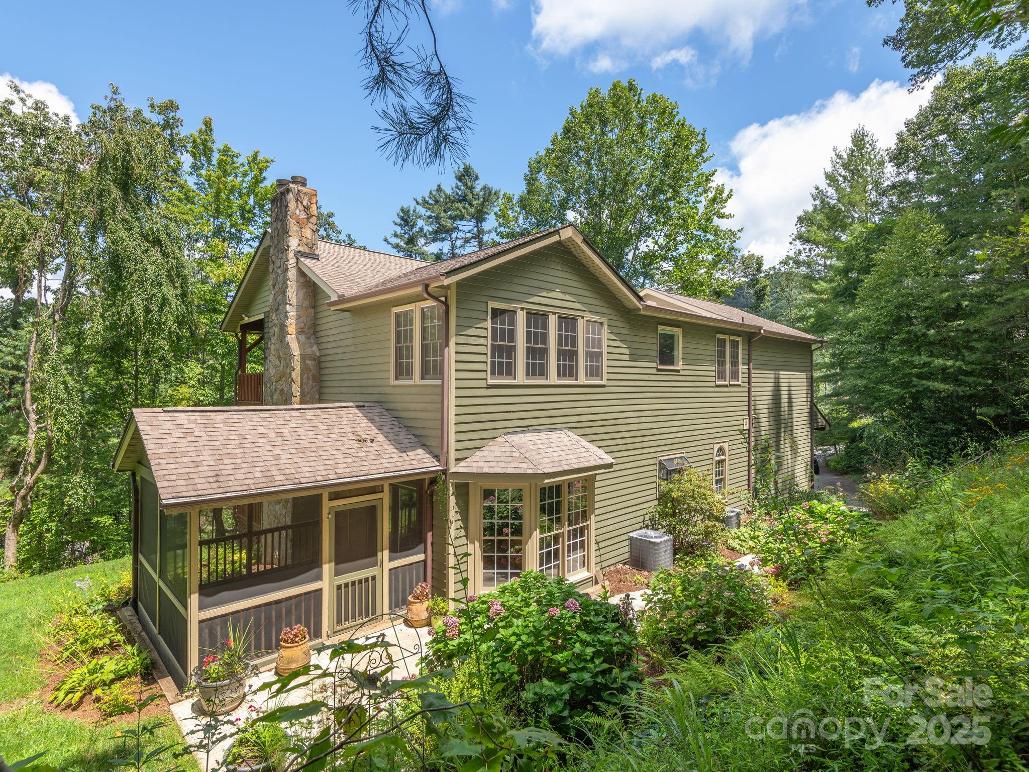 12 Sunny Ridge Drive