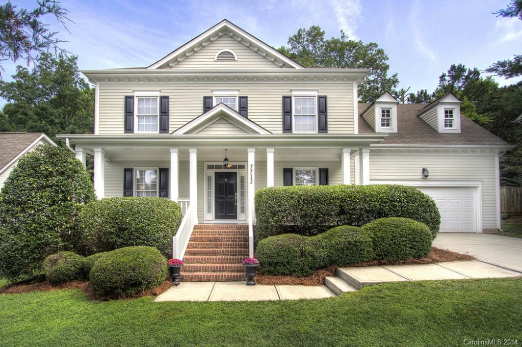 The Oaks On Providence - Residential