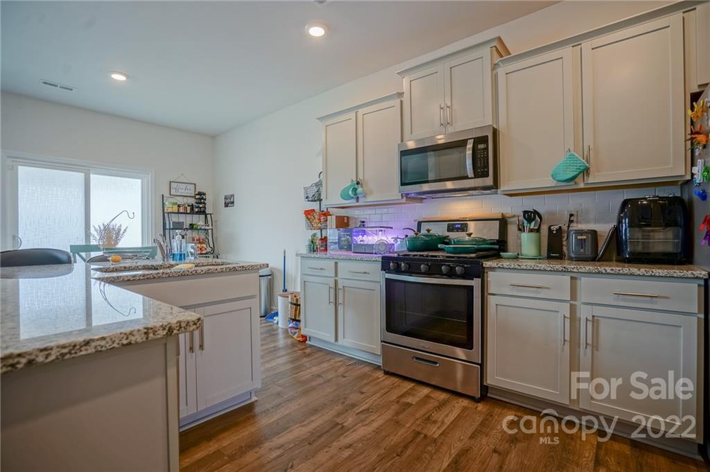 Sutton Farms - Residential