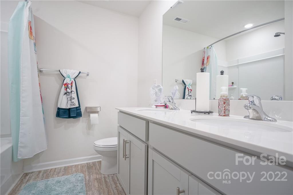 Sutton Farms - Residential