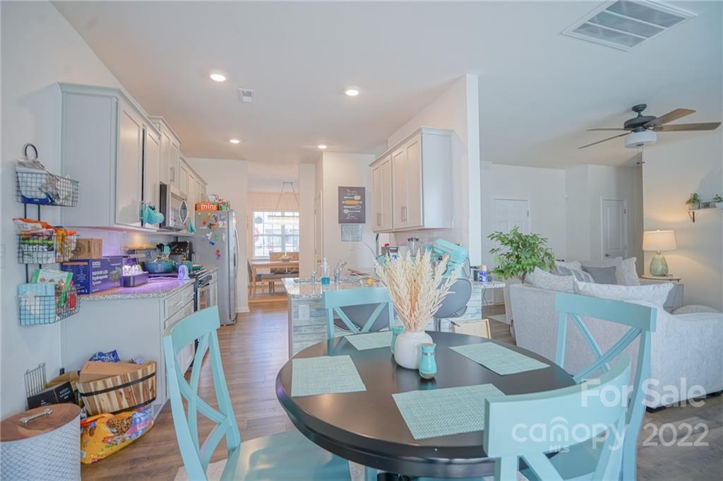 Sutton Farms - Residential