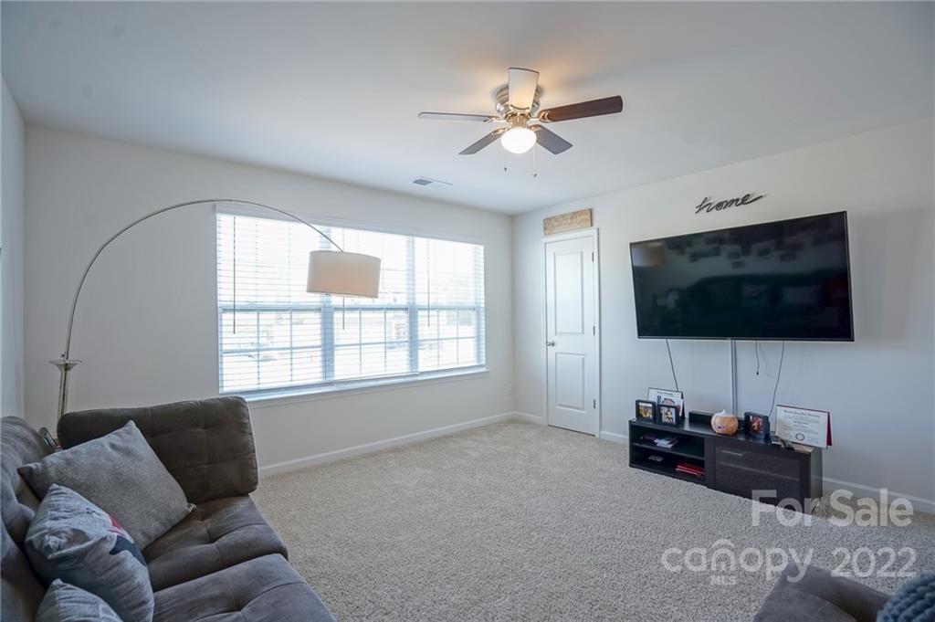 Sutton Farms - Residential