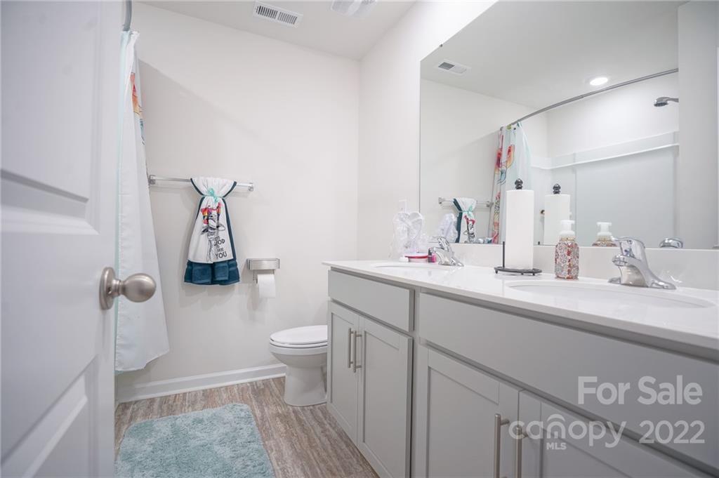 Sutton Farms - Residential