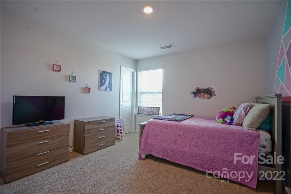 Sutton Farms - Residential