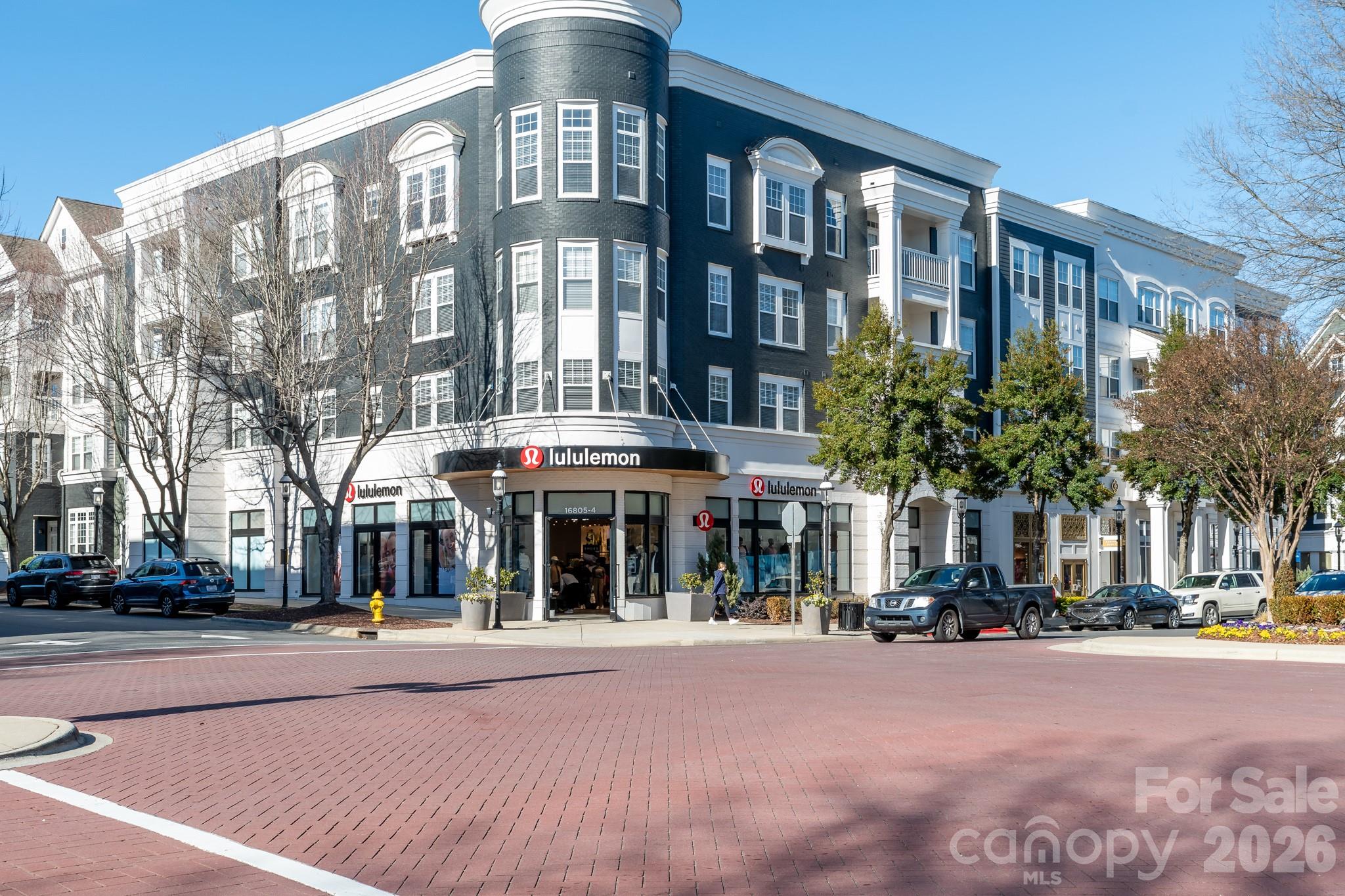 Townhomes at Birkdale Village - Residential