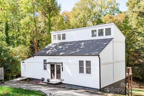 2427 Twilight Road Charlotte NC 28210