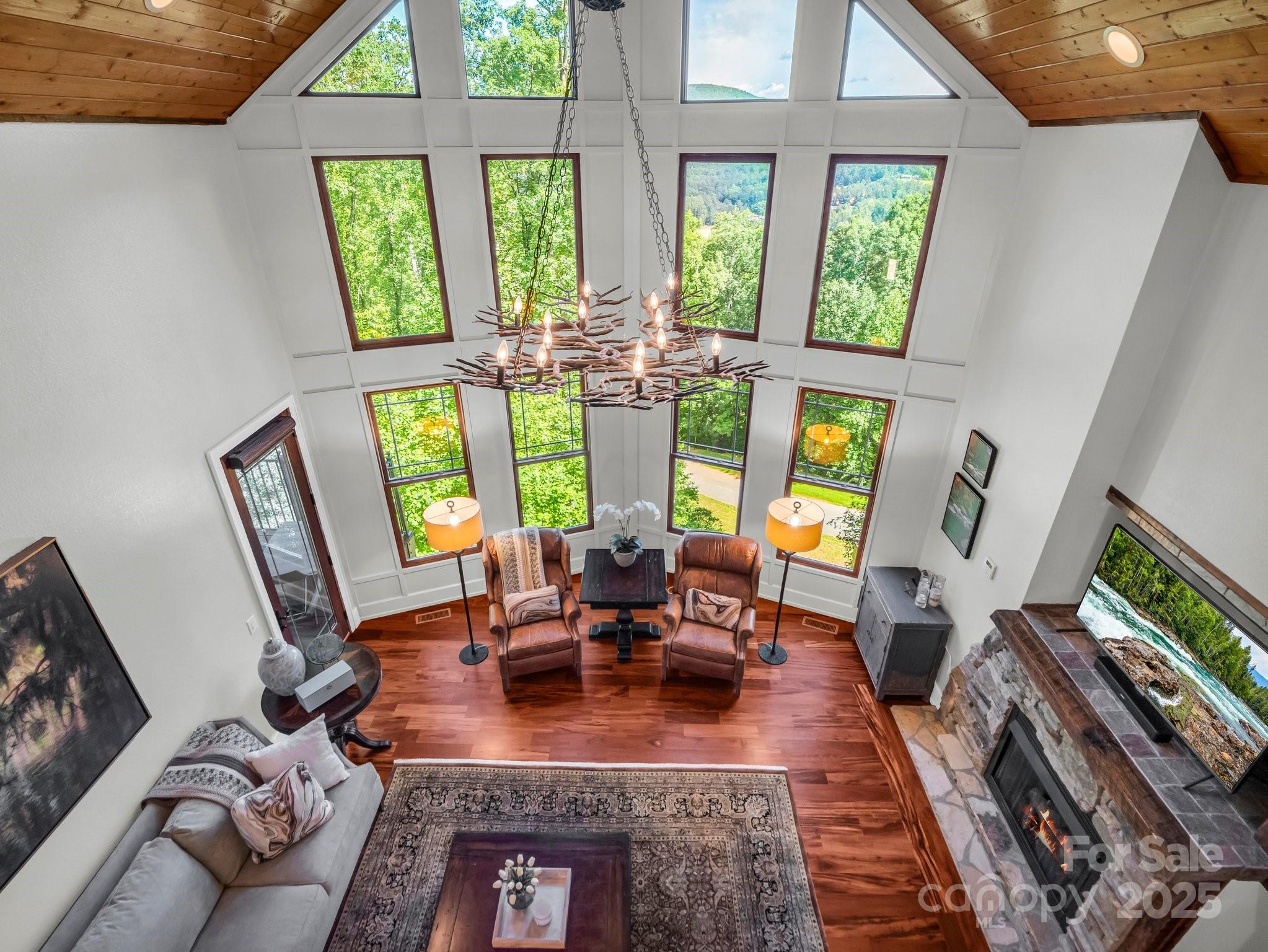 556 High Pines Loop