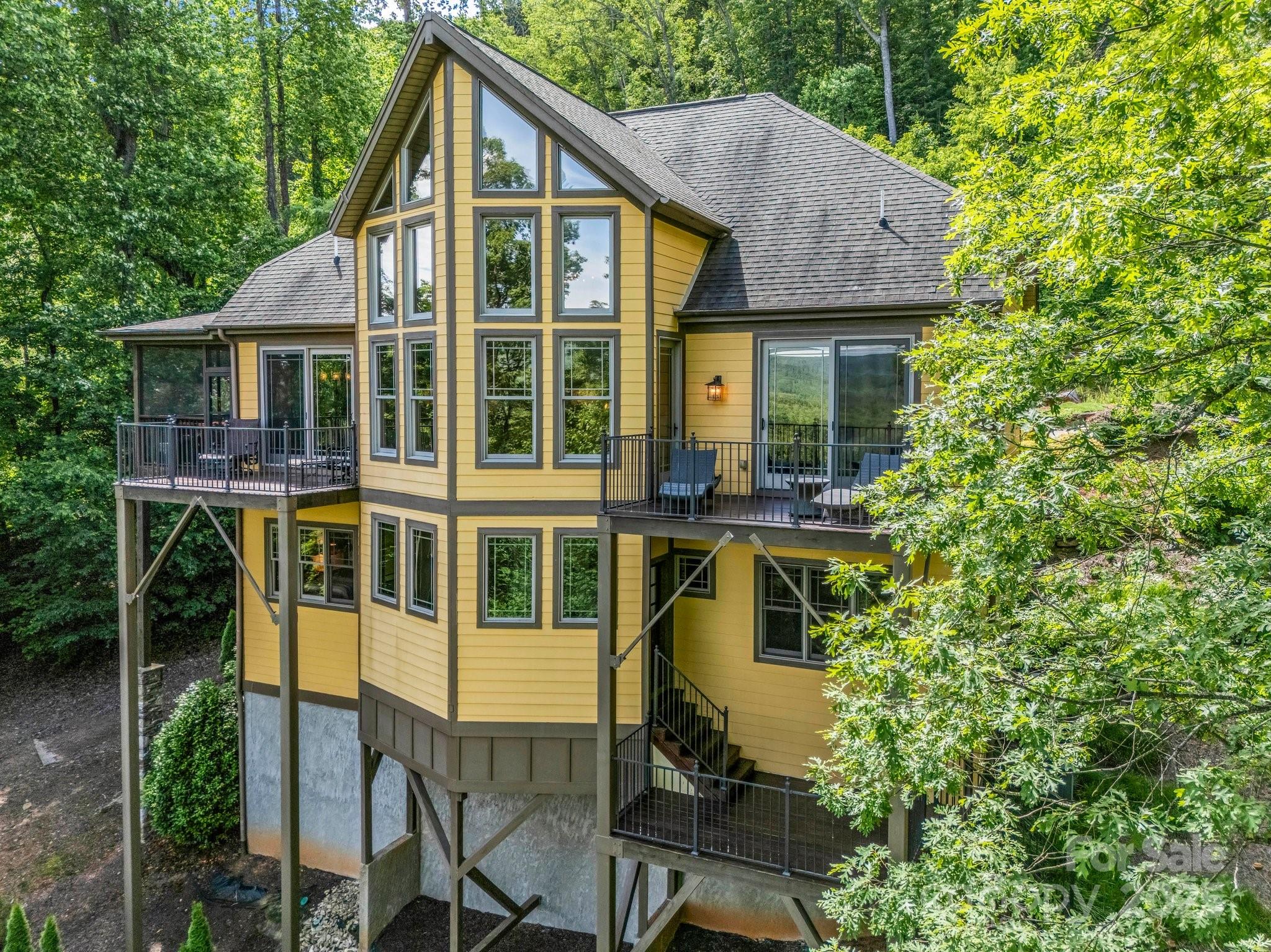 556 High Pines Loop