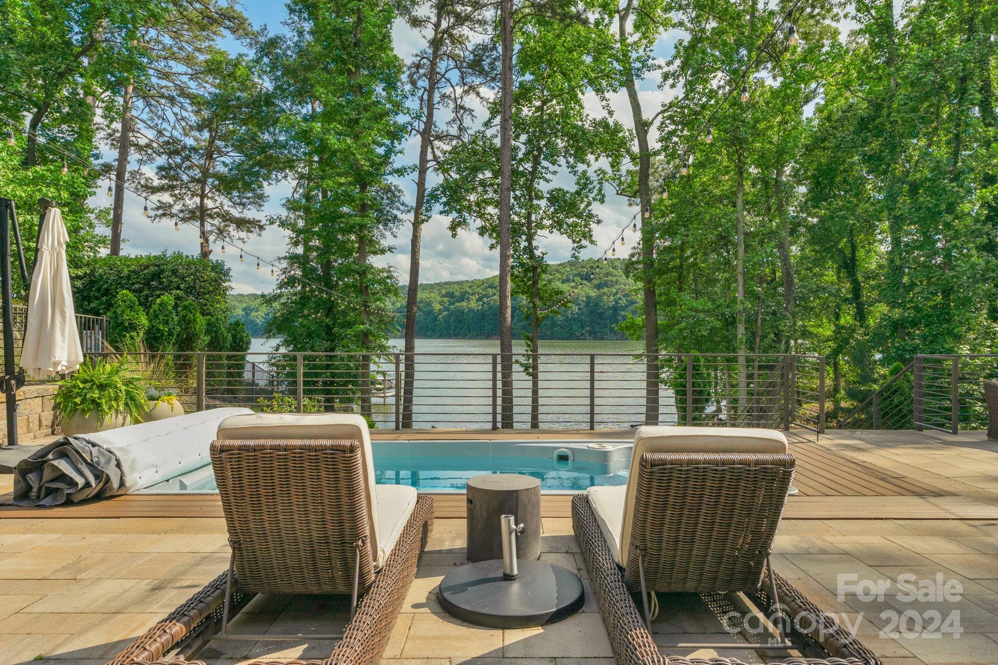 Reflection Pointe - Residential