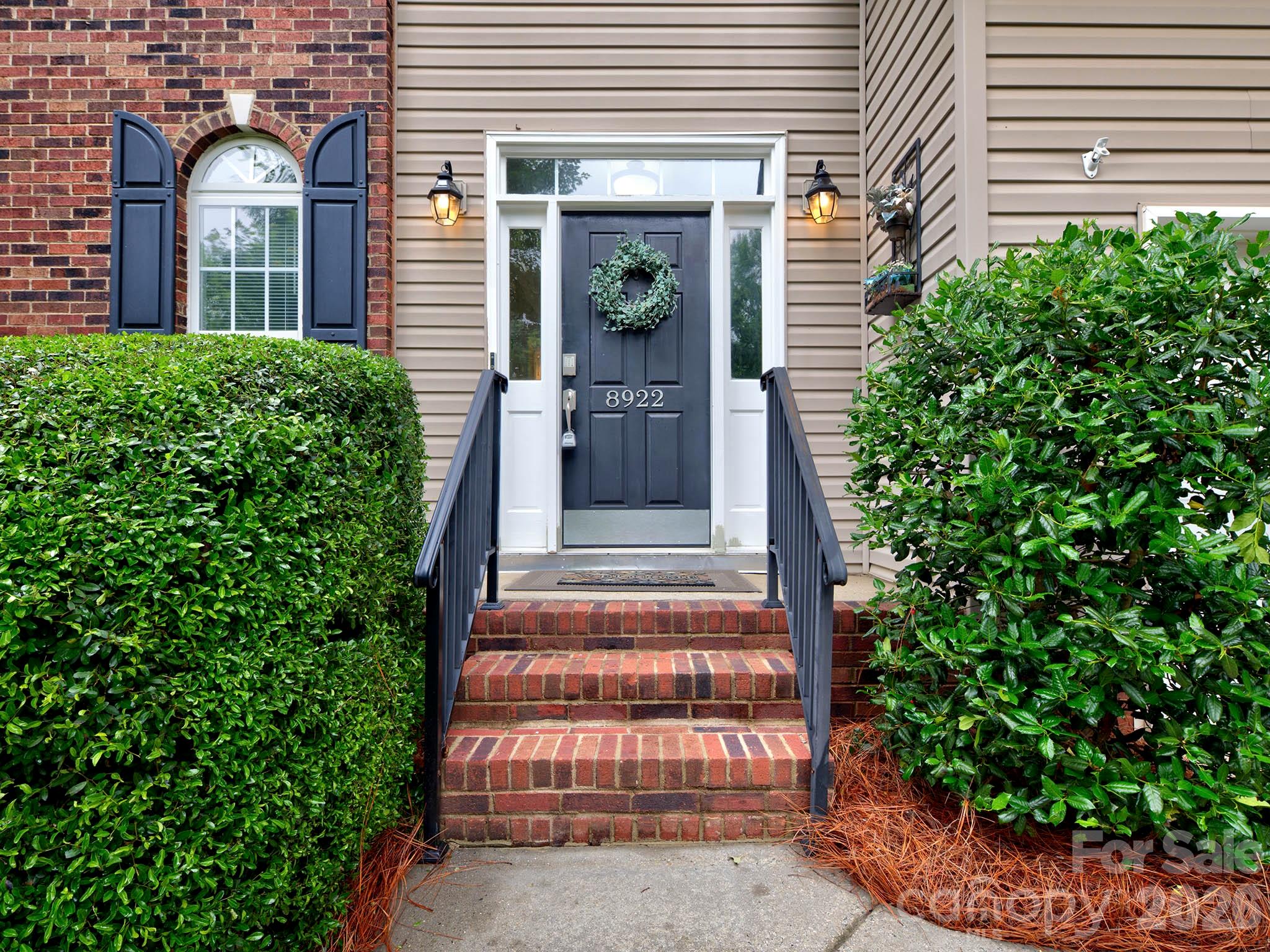 8922 Pristine Court