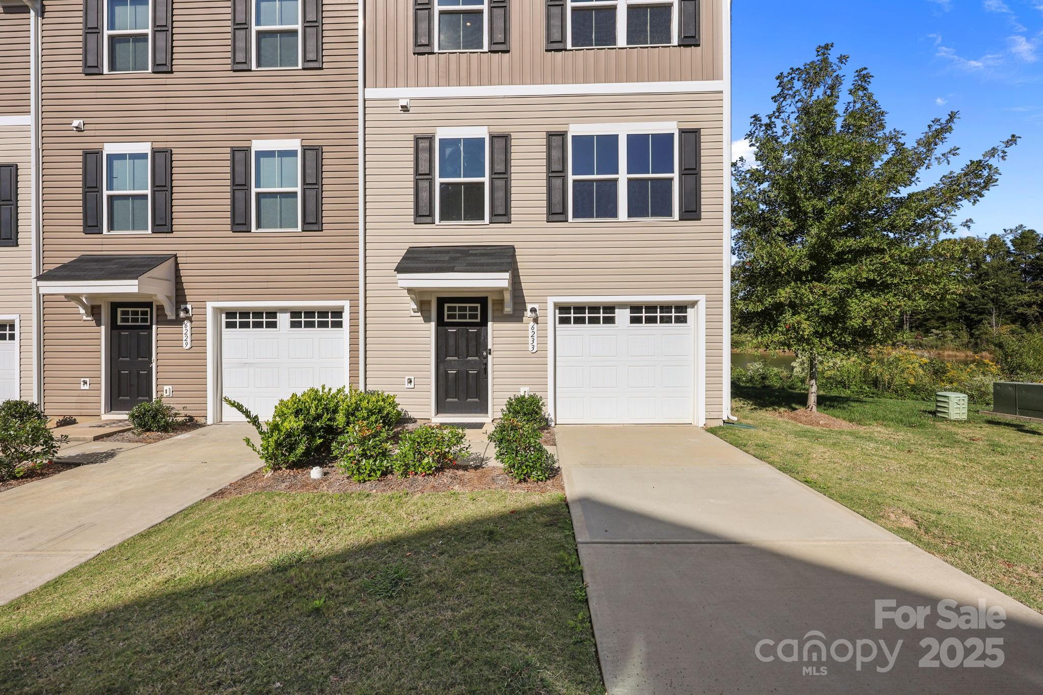 6233 Cutwater Circle
