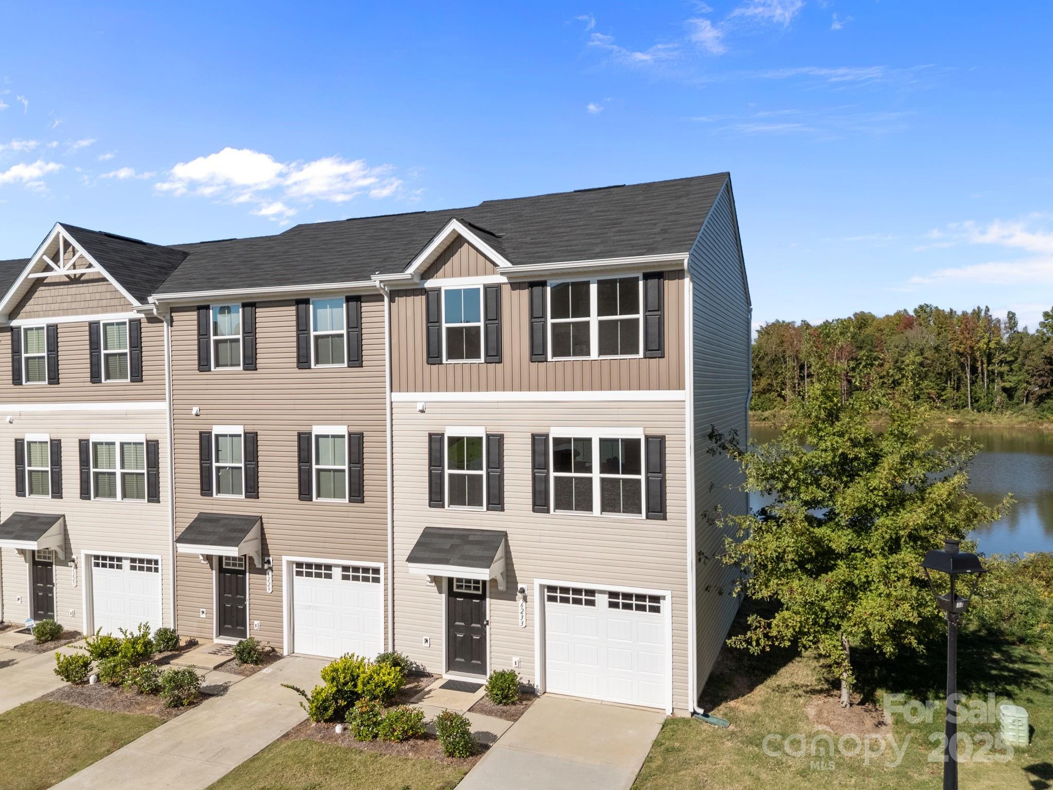 6233 Cutwater Circle
