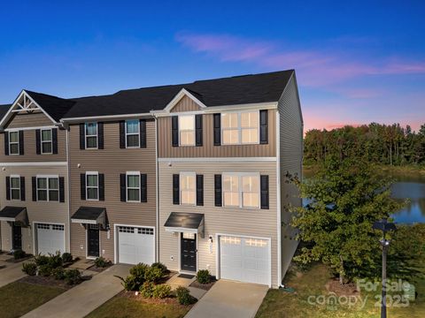 6233 Cutwater Circle Charlotte NC 28269