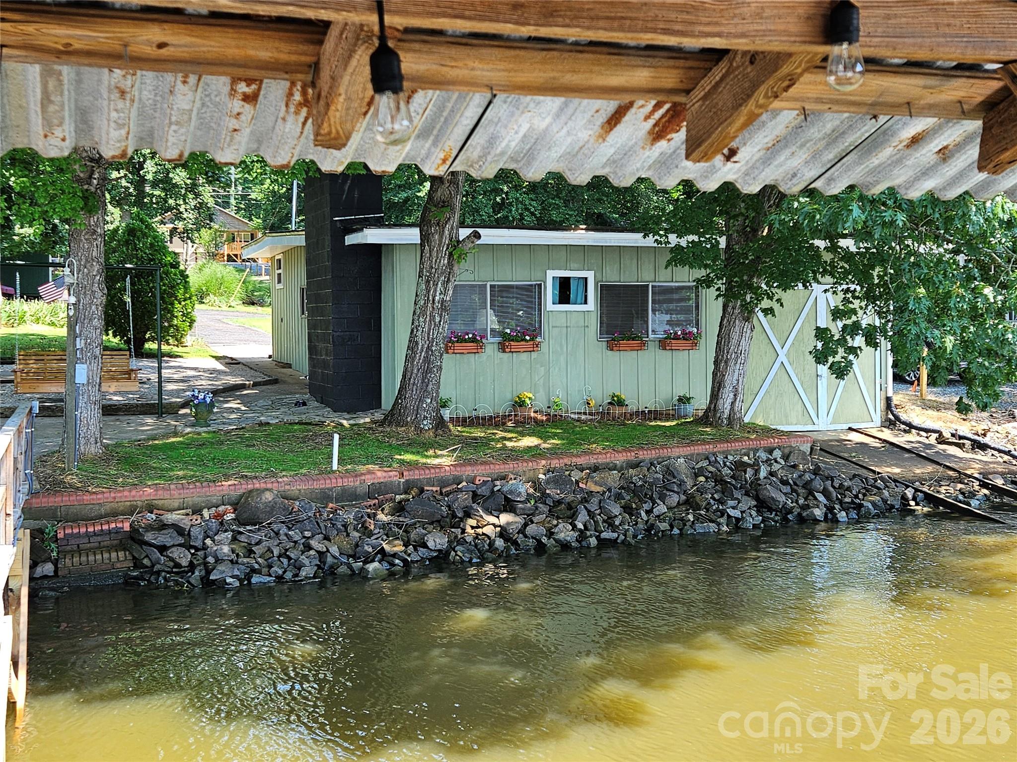 570 Lake Drive 9 Drive