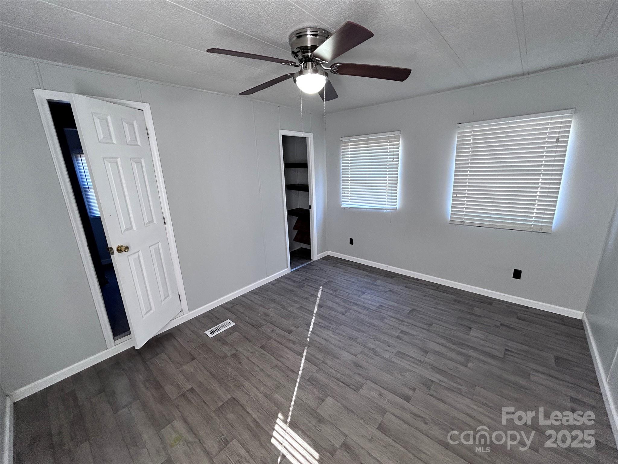 Cove View Park - Residential Lease