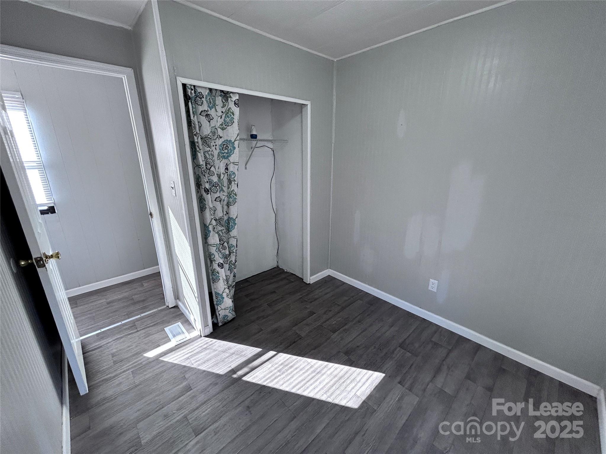 Cove View Park - Residential Lease