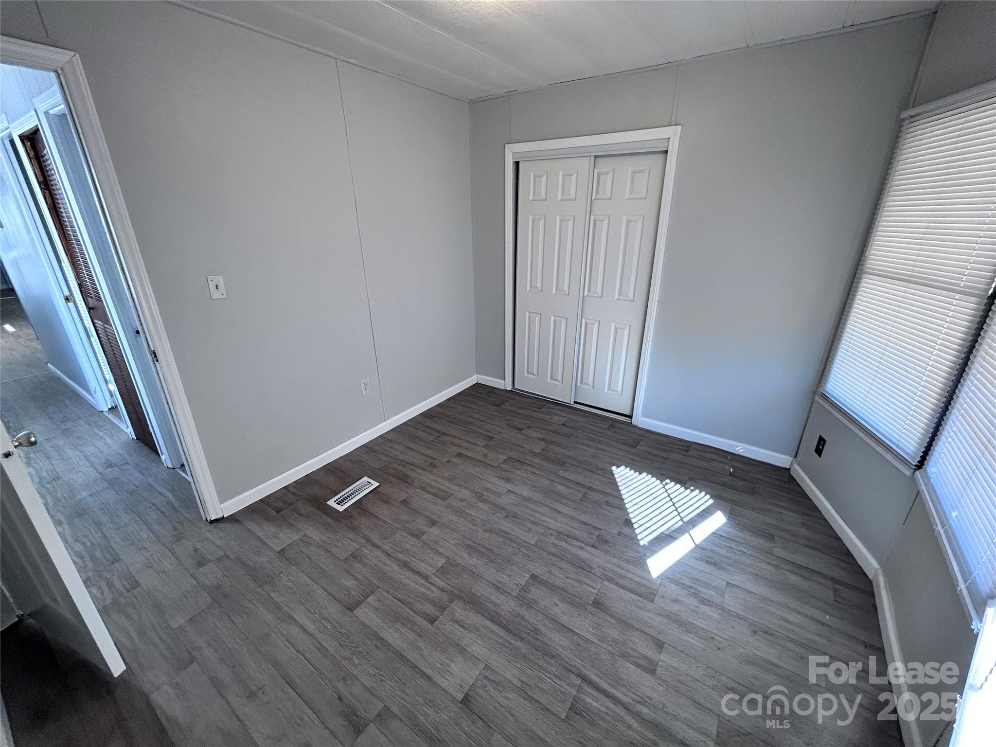 Cove View Park - Residential Lease