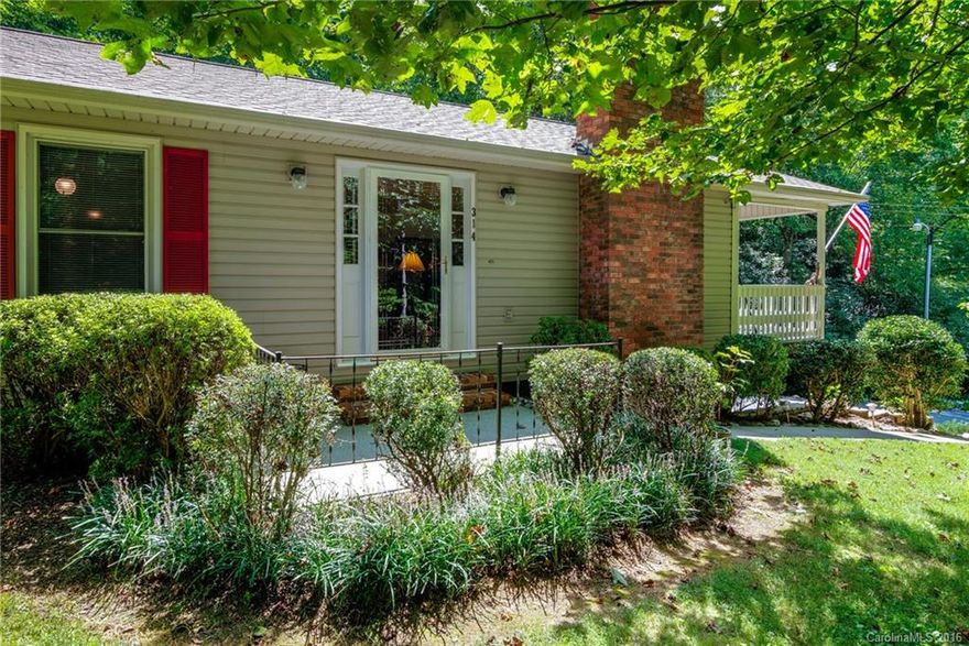 9/5/16 Multiple offers received. Bring highest and best by 3:00pm 9/6/16.  FABULOUS! But, just for you, here is your list: Granite counters, cherry hrdwds, tile floors, Charter/ATT, chair height toilets, creek & gazebo, fully fenced area for small to med dog, full basement (partially finished w/kitchen).  Peaceful, wooded, established neighborhood. Cool breezes & lower temps than in town.  County taxes only. OK, is that enough?  Don't wait. It's just what you need!