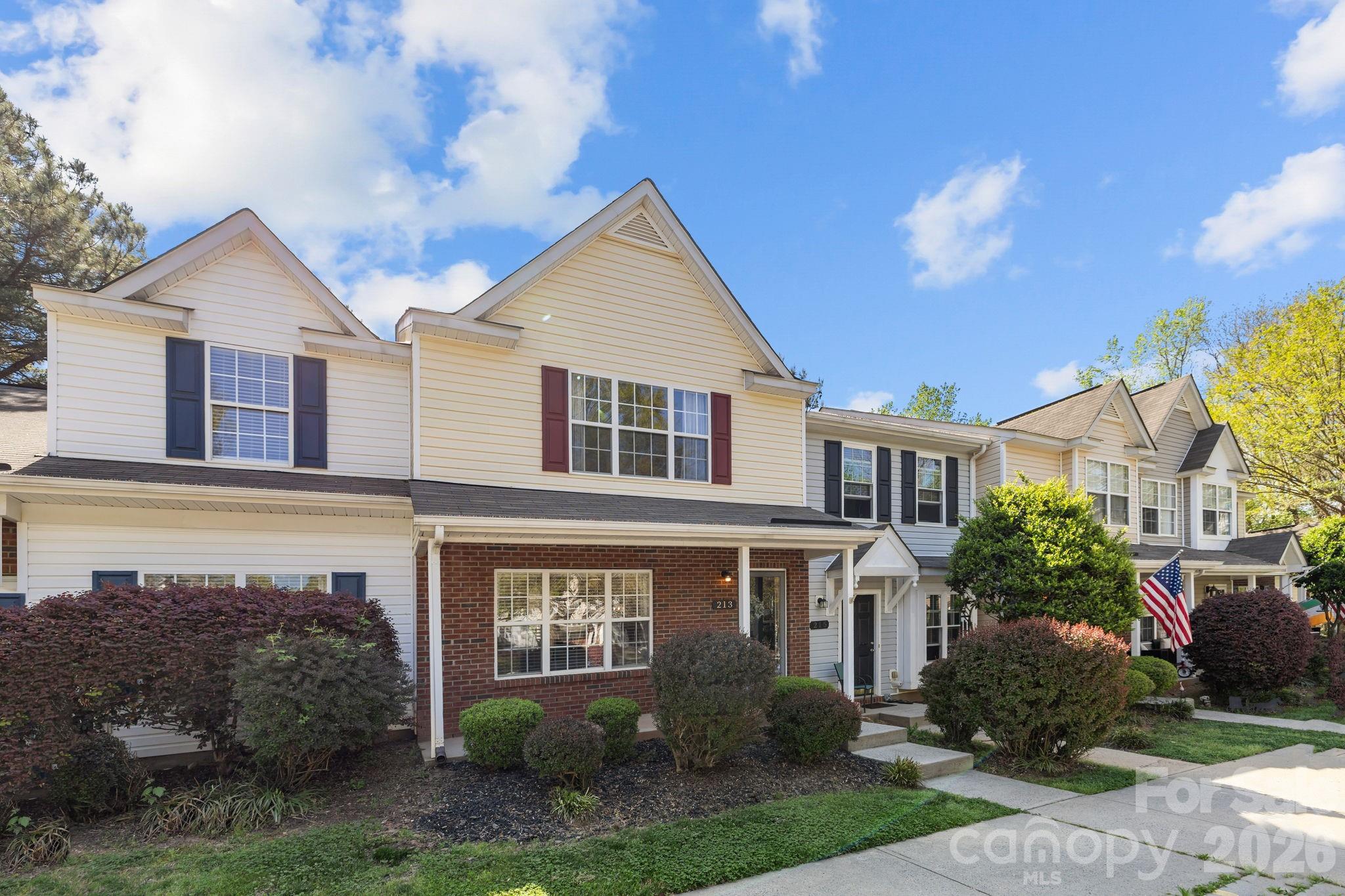 The Townes At River Crossing - Residential