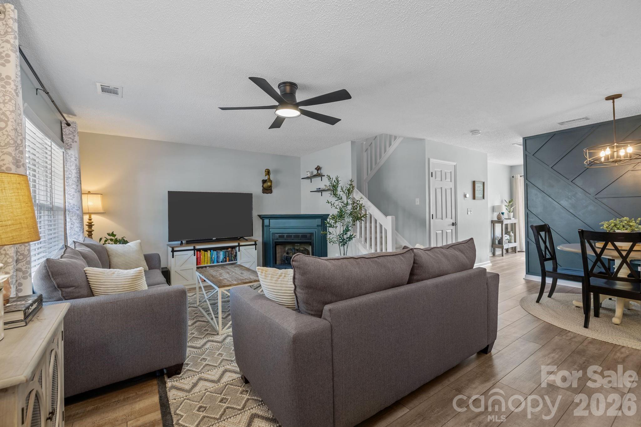 The Townes At River Crossing - Residential