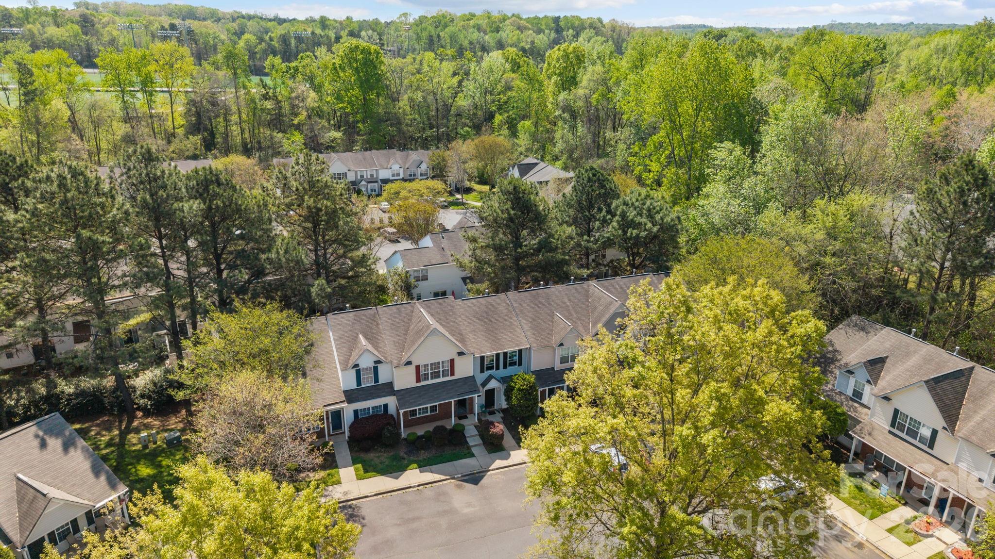 The Townes At River Crossing - Residential