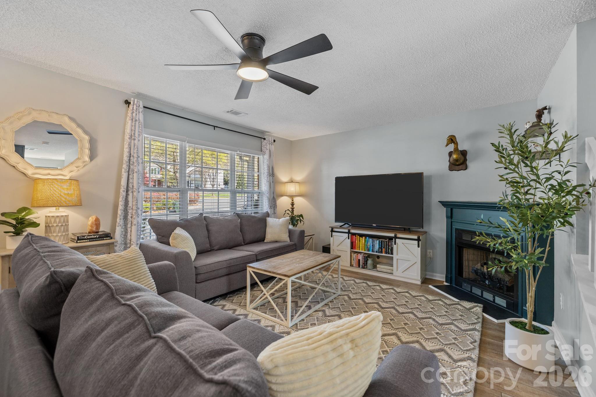 The Townes At River Crossing - Residential