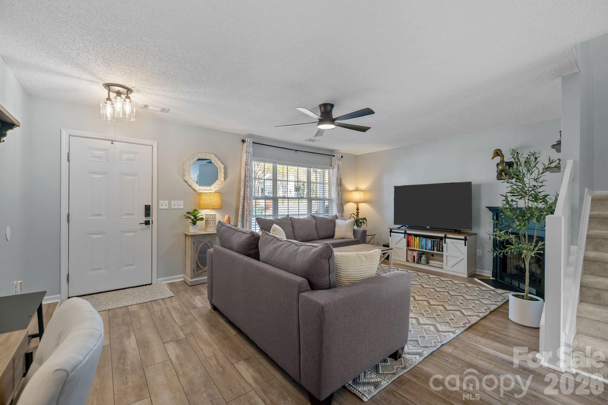 The Townes At River Crossing - Residential