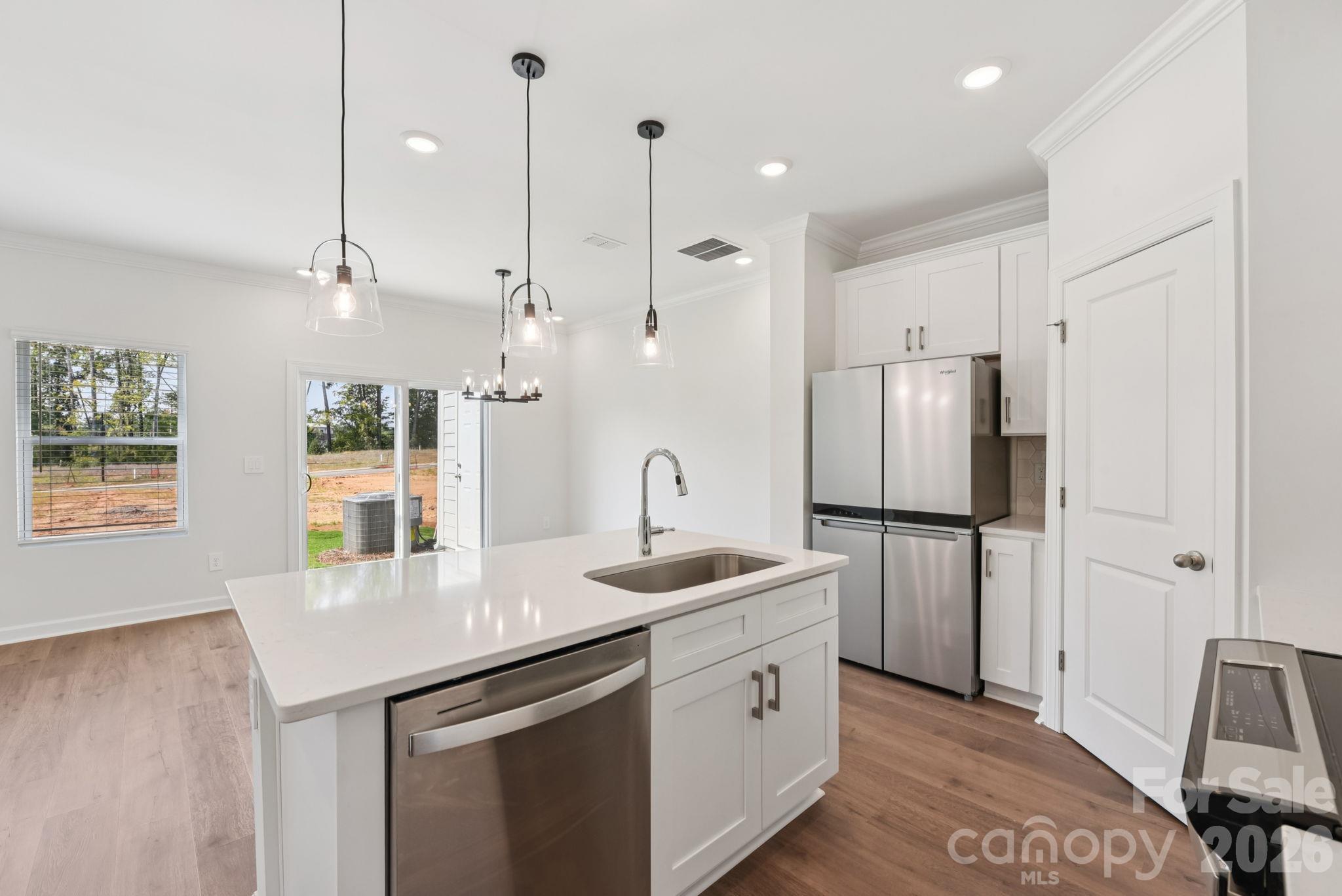 476 Markridge Loop