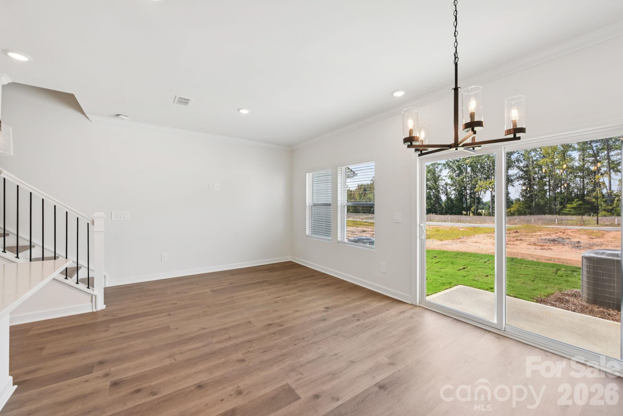 476 Markridge Loop