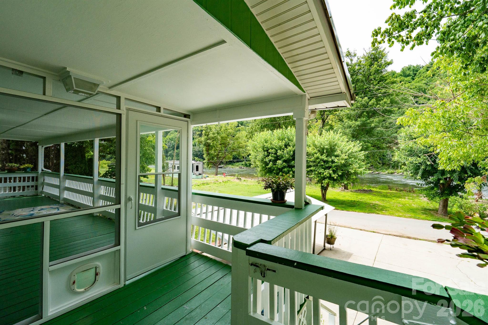 389 Rollins Road