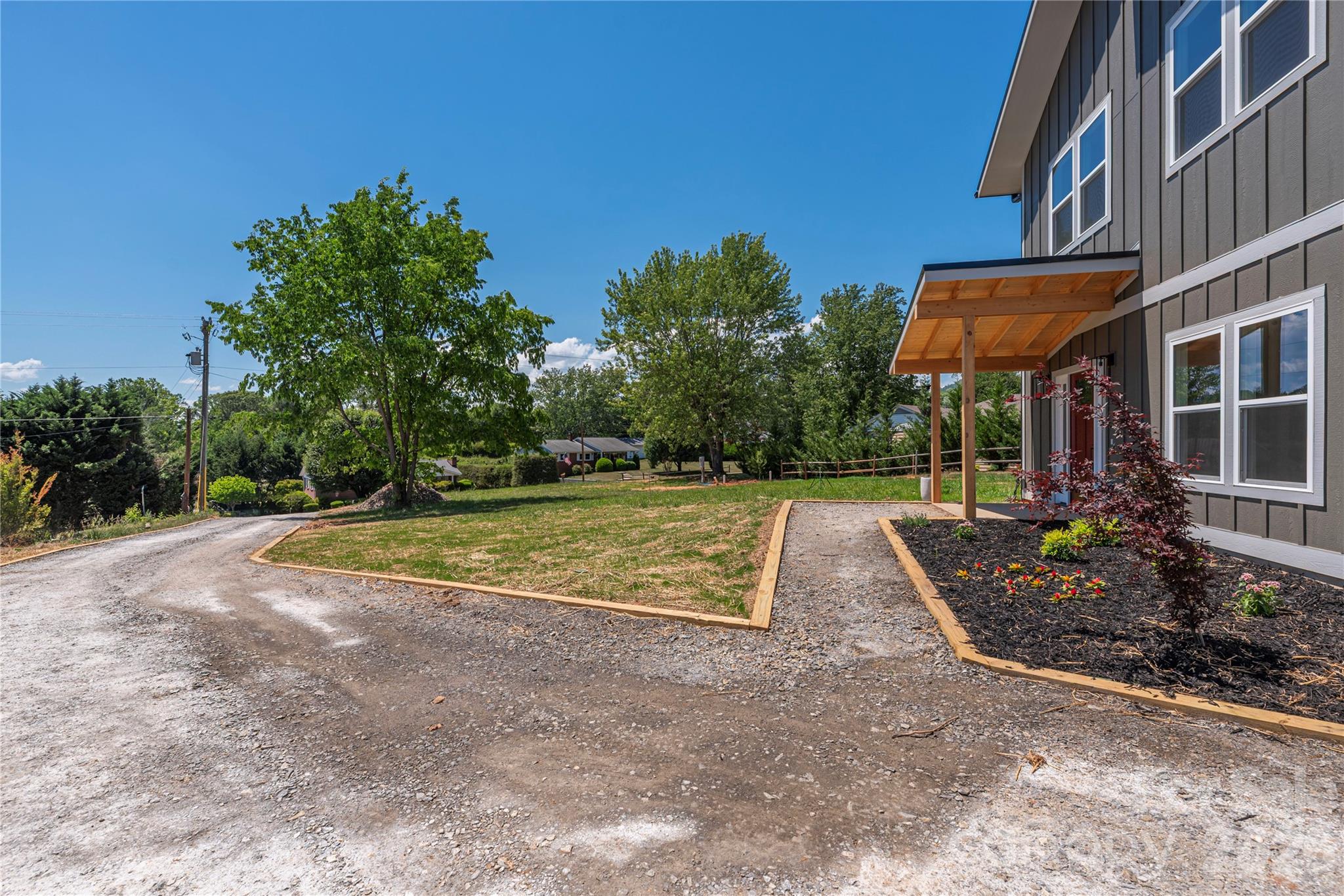 32 Oak Hill Road