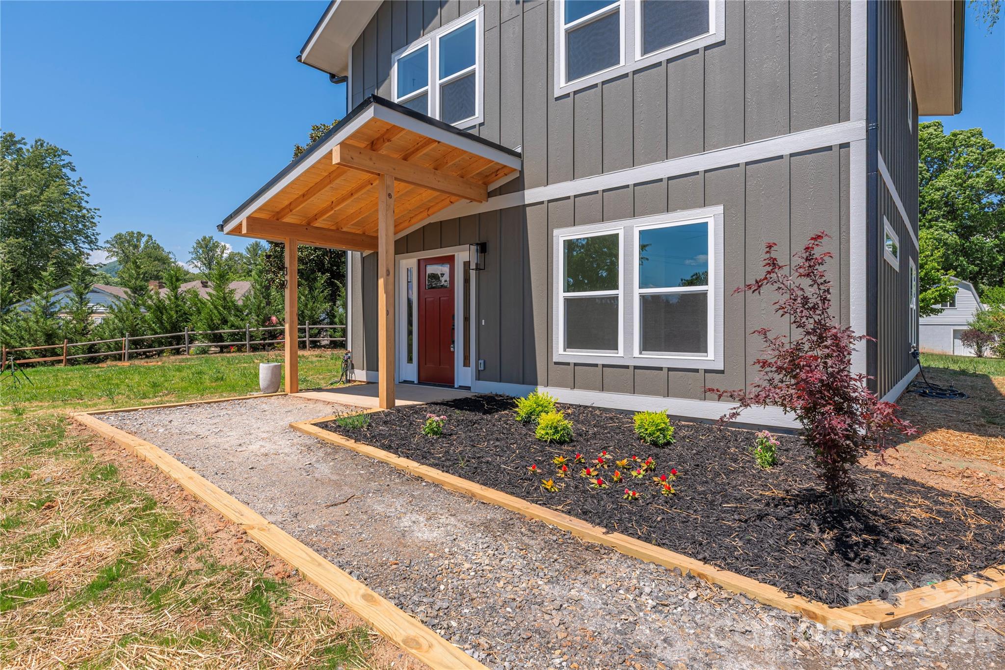 32 Oak Hill Road
