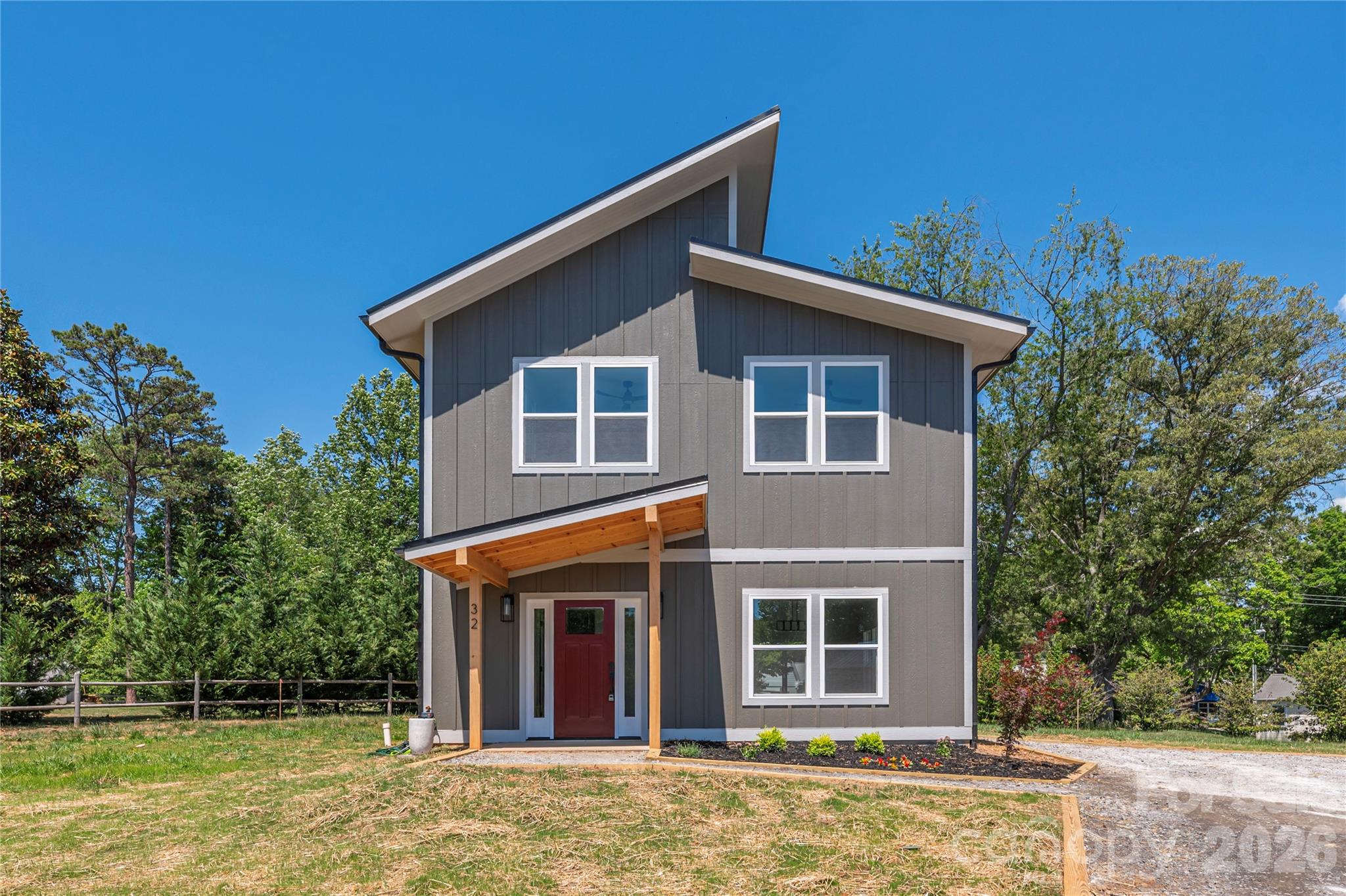 32 Oak Hill Road