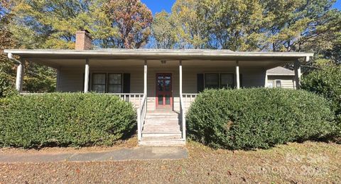 7615 Alexander Road Charlotte NC 28270