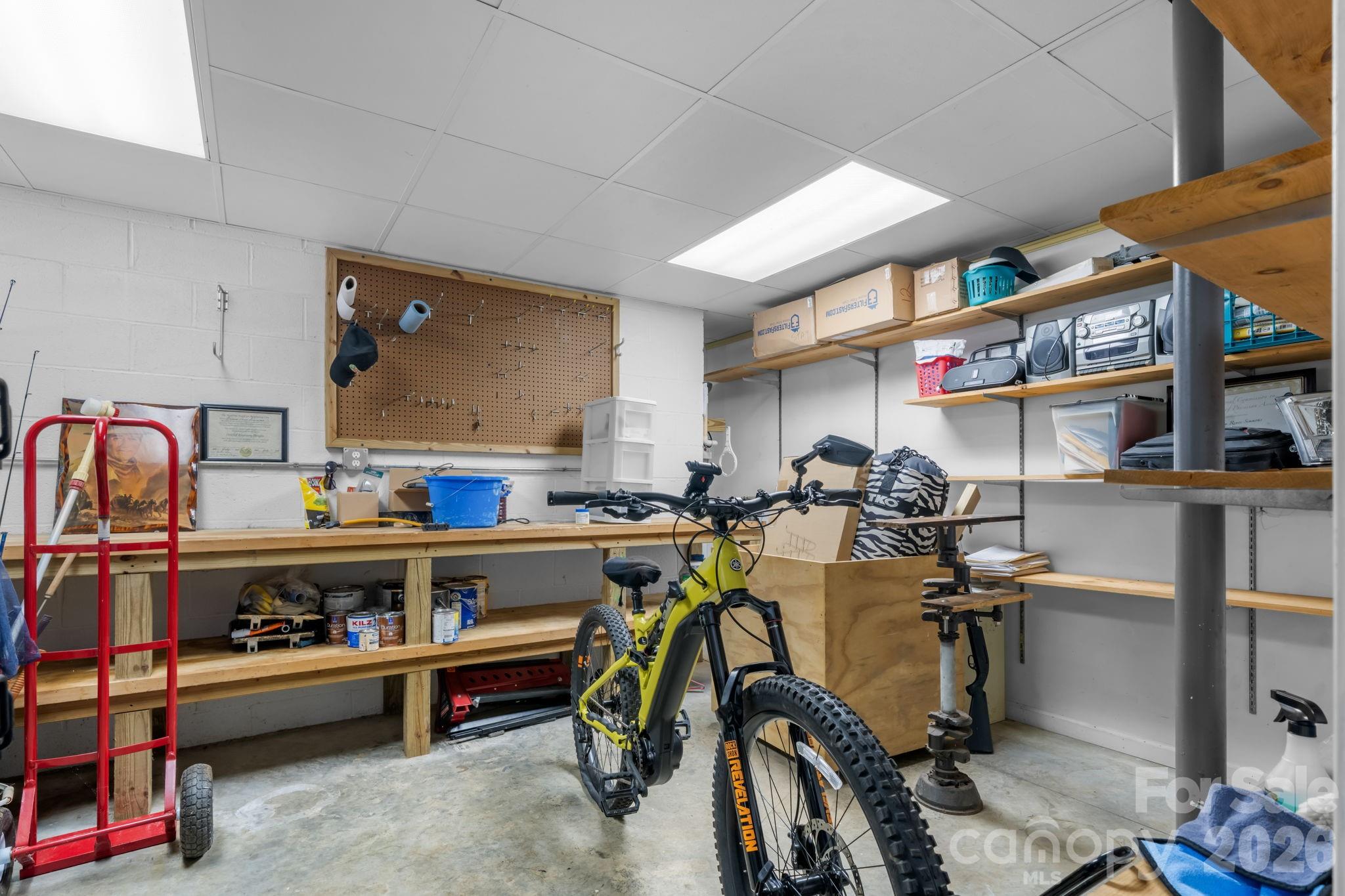 Country Club Acres - Residential