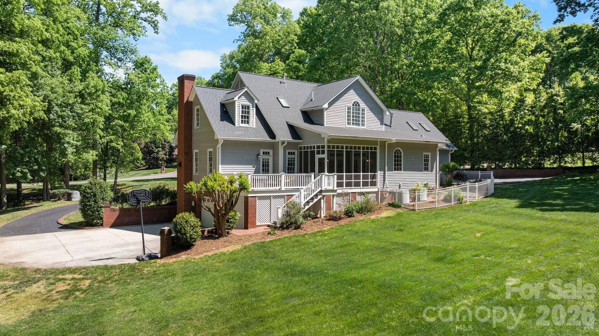 Country Club Acres - Residential