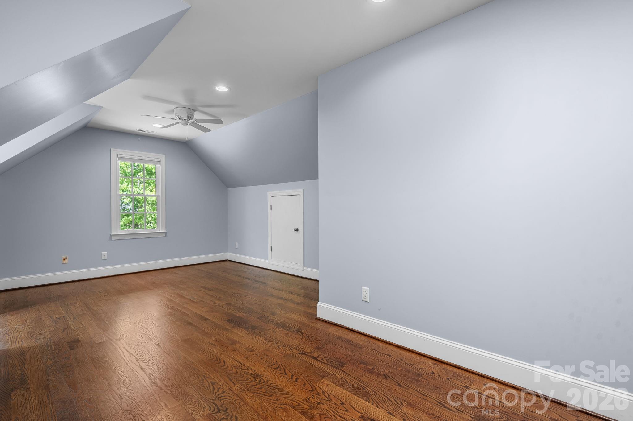 Country Club Acres - Residential