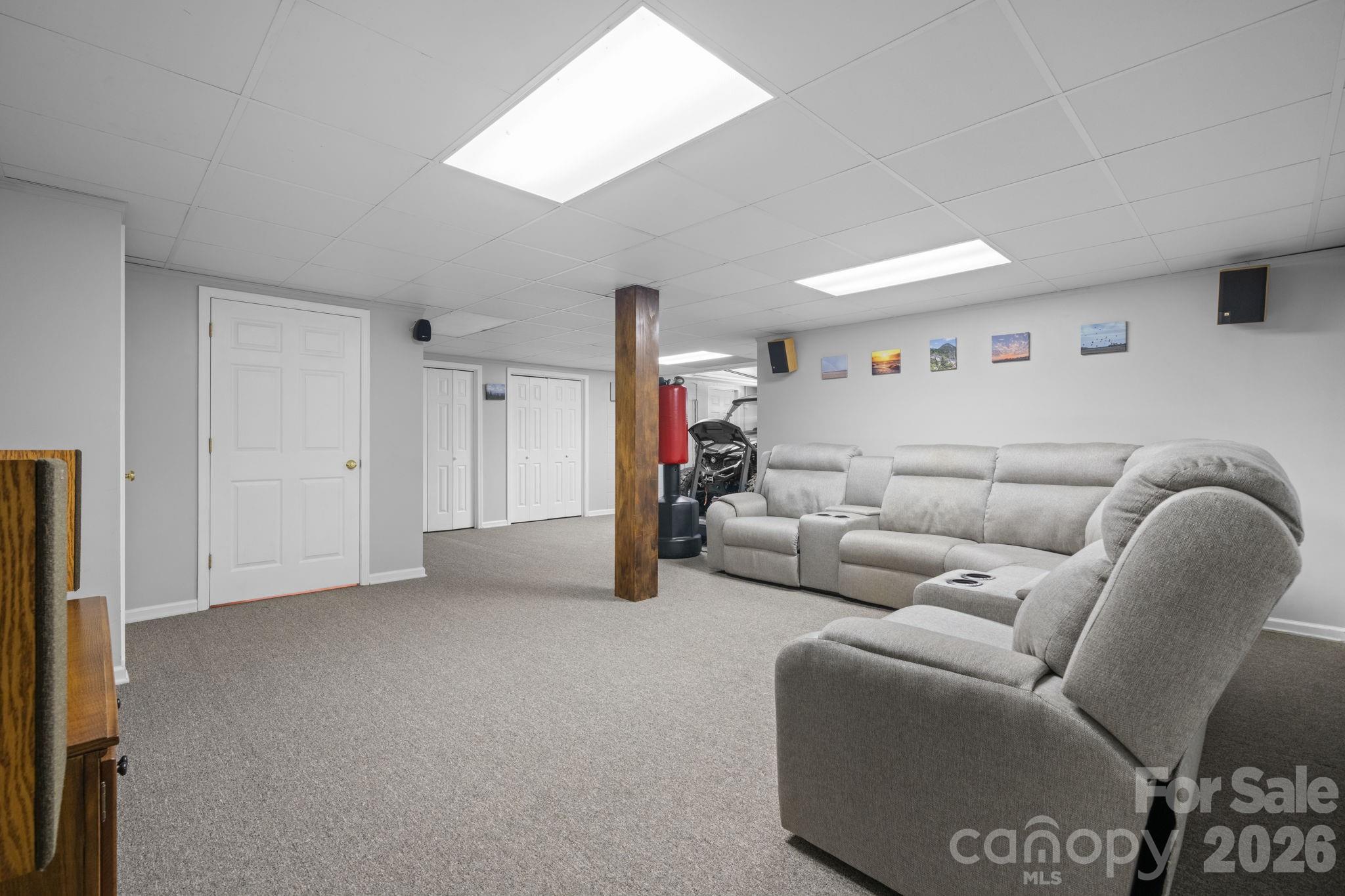 Country Club Acres - Residential