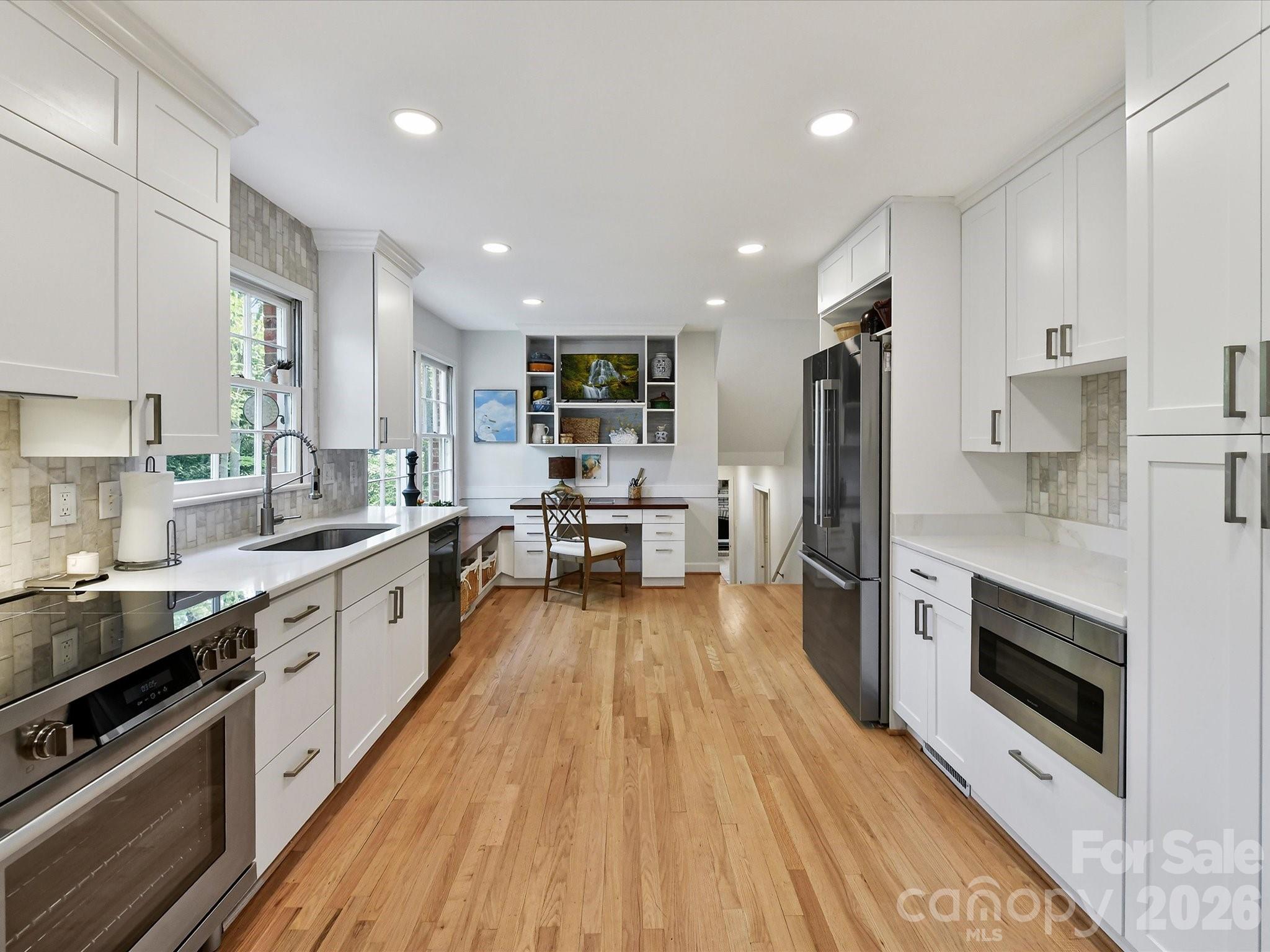 Beverly Woods East - Residential