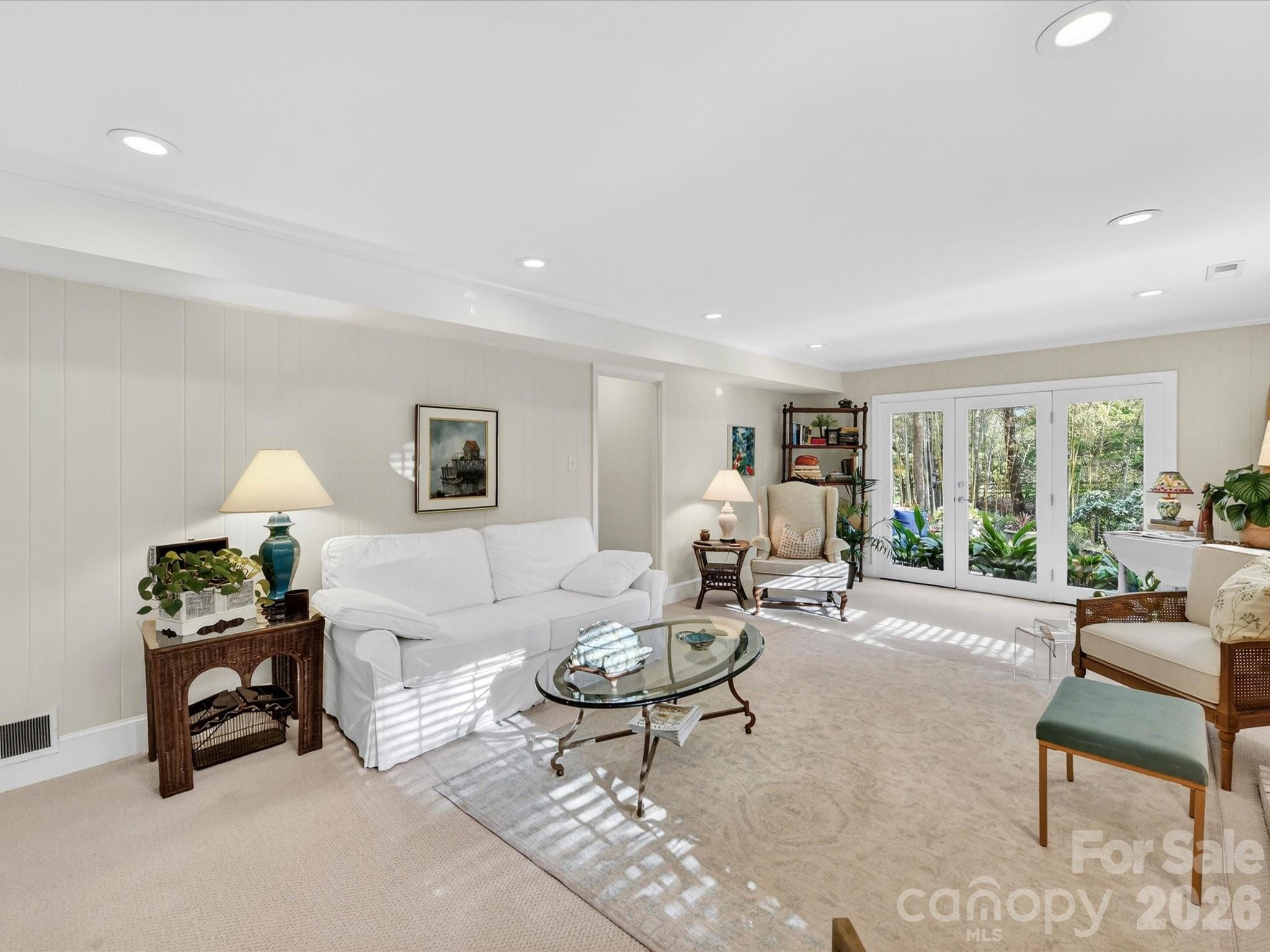 Beverly Woods East - Residential