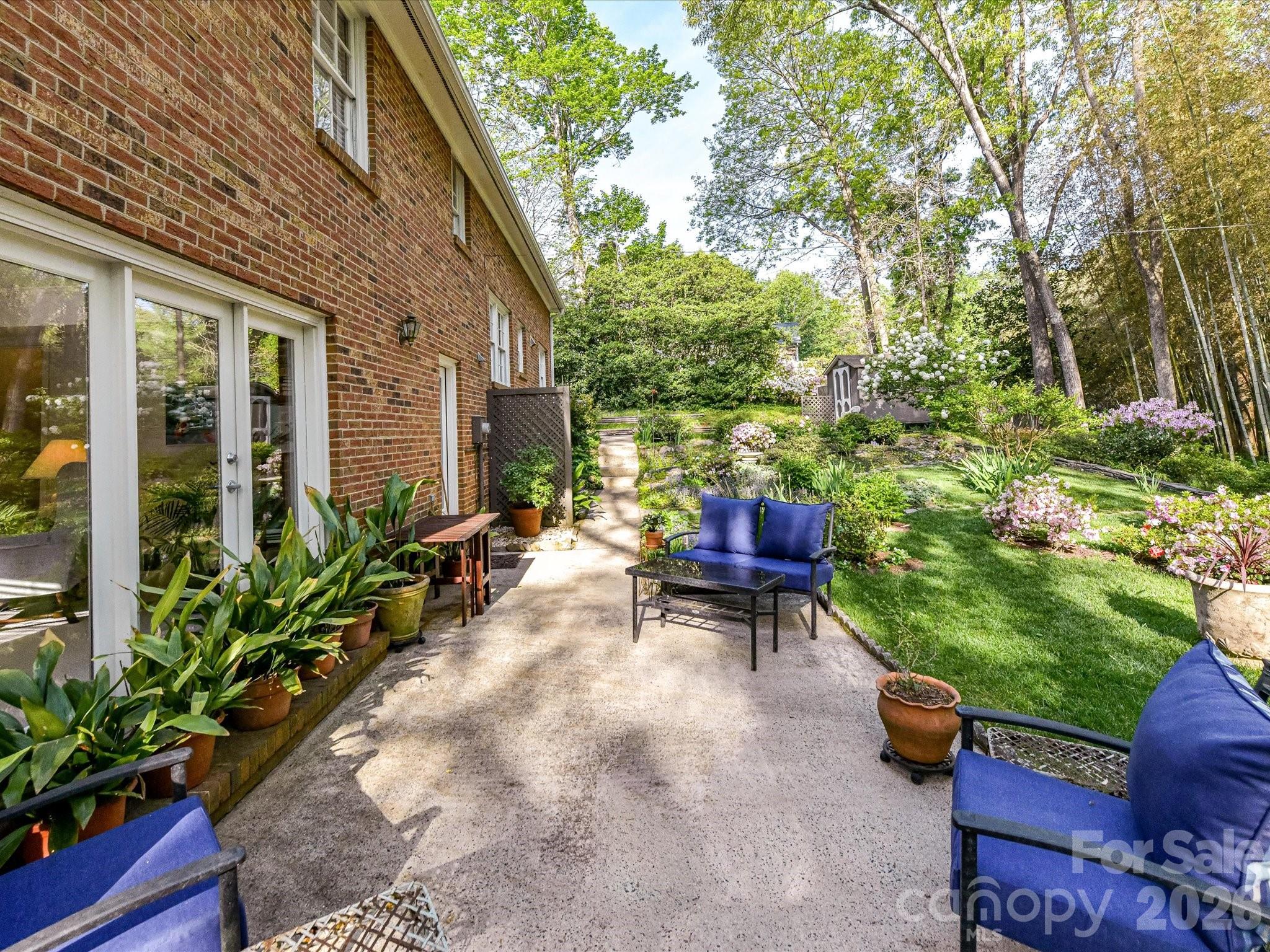 Beverly Woods East - Residential