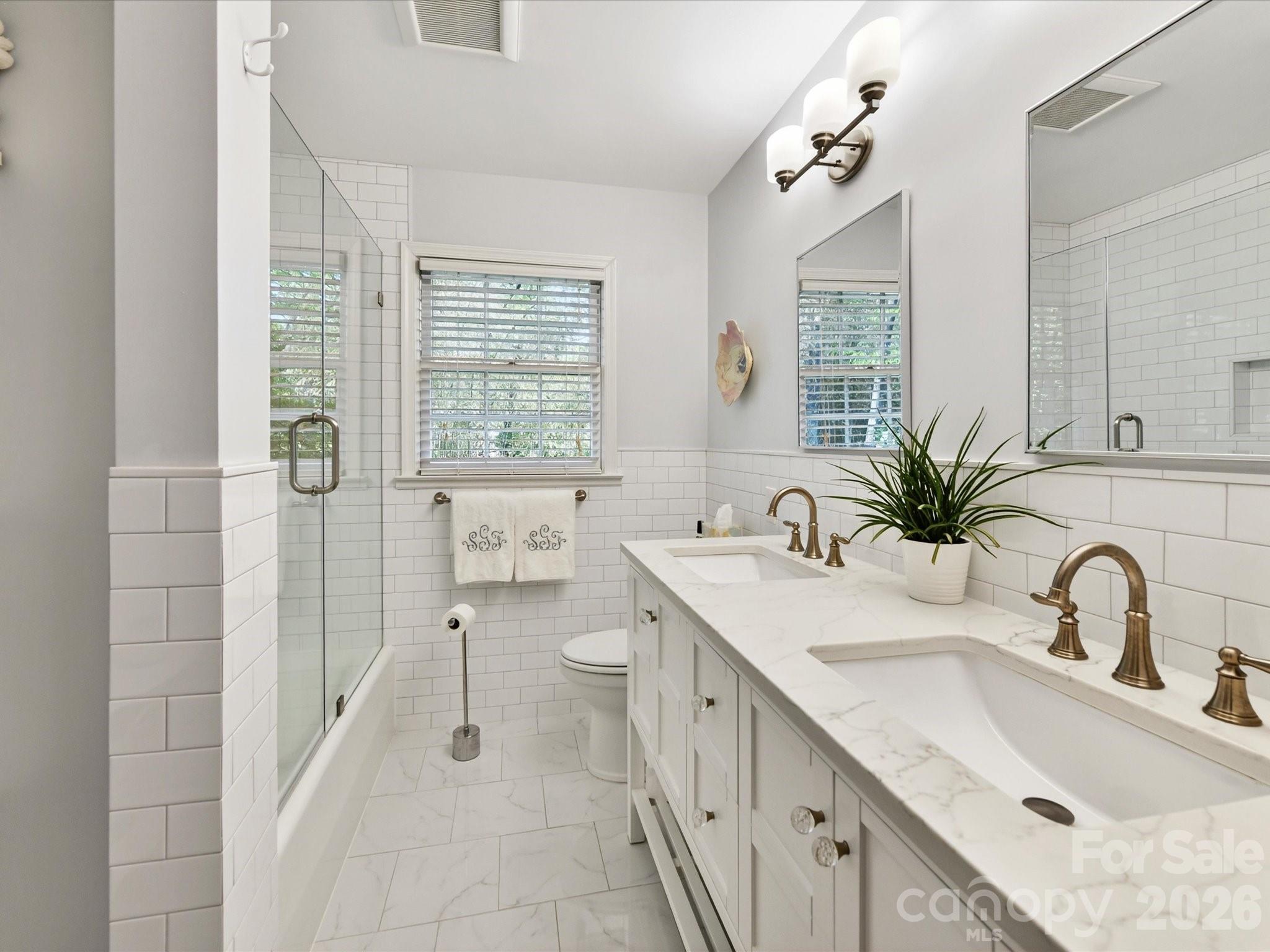 Beverly Woods East - Residential